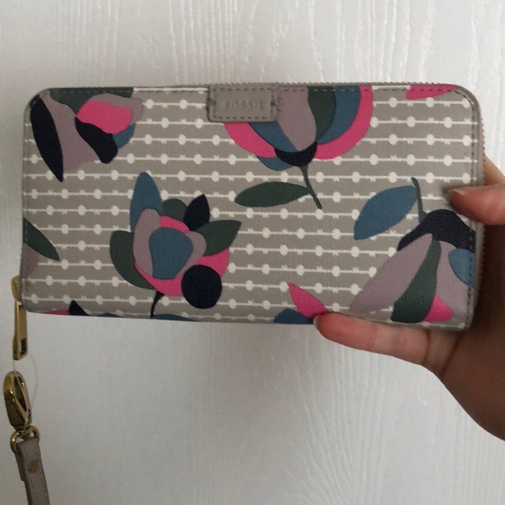 Fossil floral wallet✨